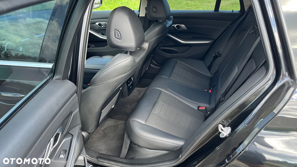 BMW Seria 3 320d Sport Line sport - 21