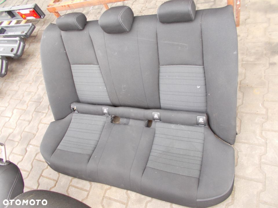 FOTELE KPL.MERCEDES C-KLASA W205 - 2