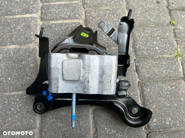 Toyota CH-R CHR II 23-> Poduszka silnika lapa