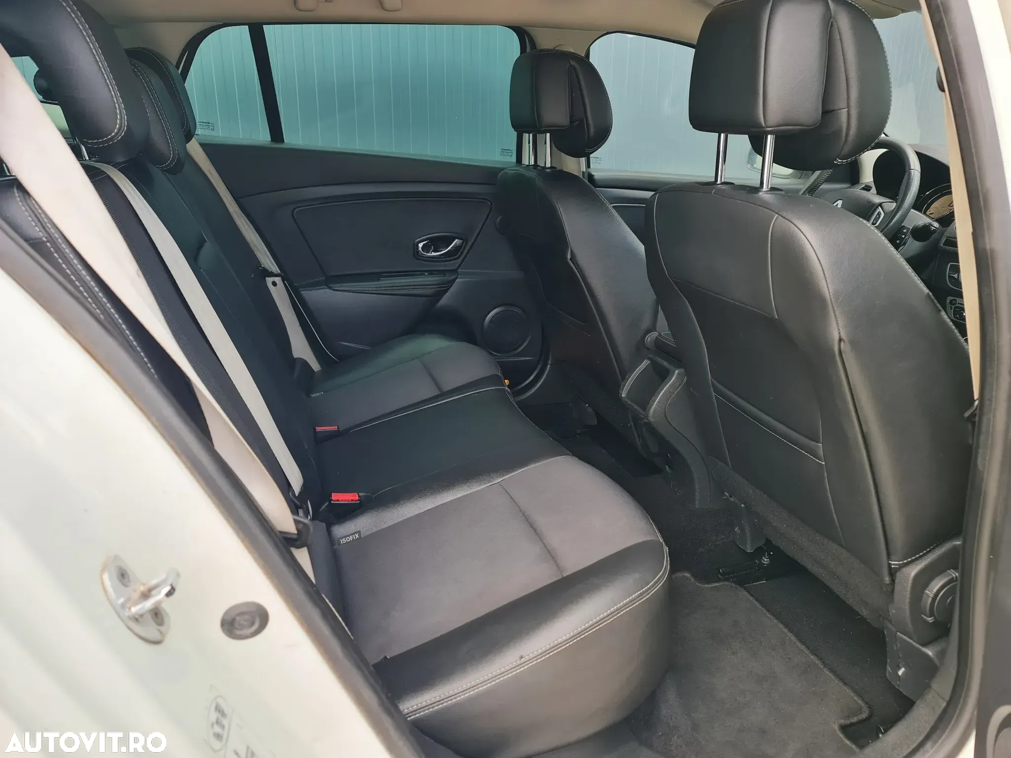 Renault Megane ENERGY dCi 110 Start & Stop Bose Edition - 12