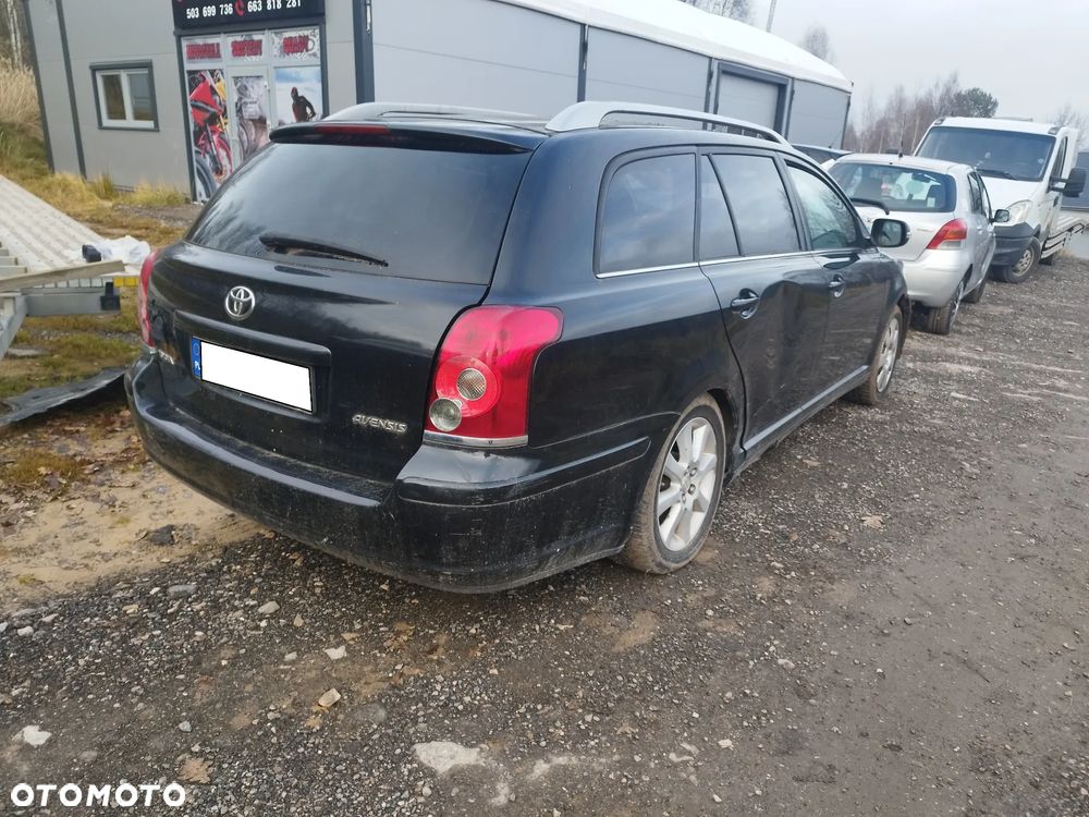 Toyota Avensis 1.8 Sol plus NAVI - 4