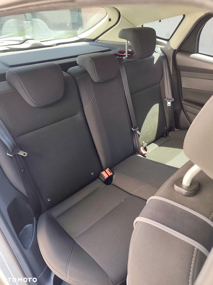 Ford Focus 1.6 Trend - 11