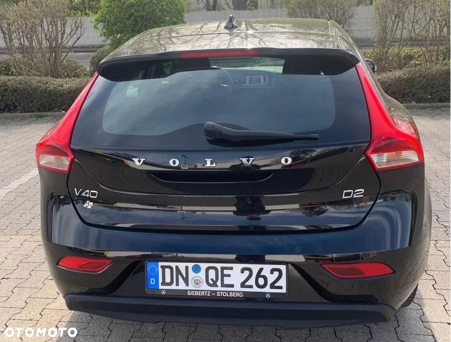 Volvo V40 D2 Drive-E Momentum - 2