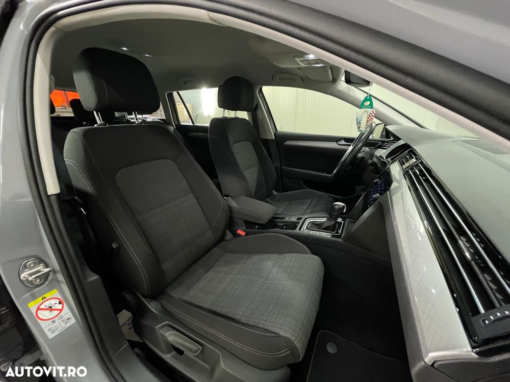 VOLKSWAGEN Passat 2022 — imagine 10