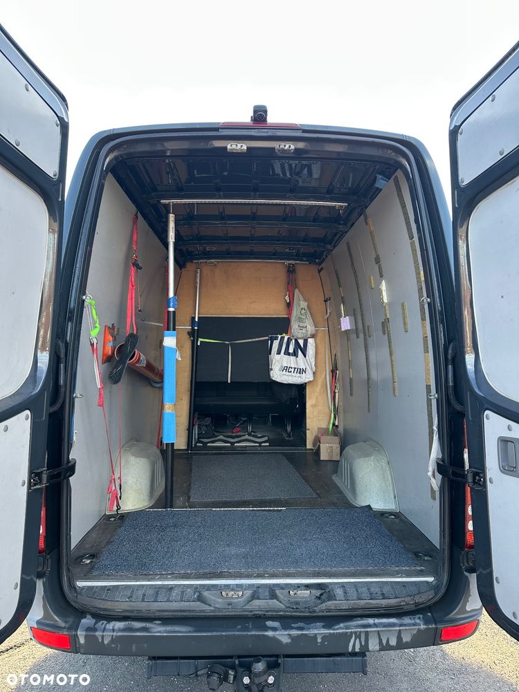 Mercedes-Benz Sprinter - 6