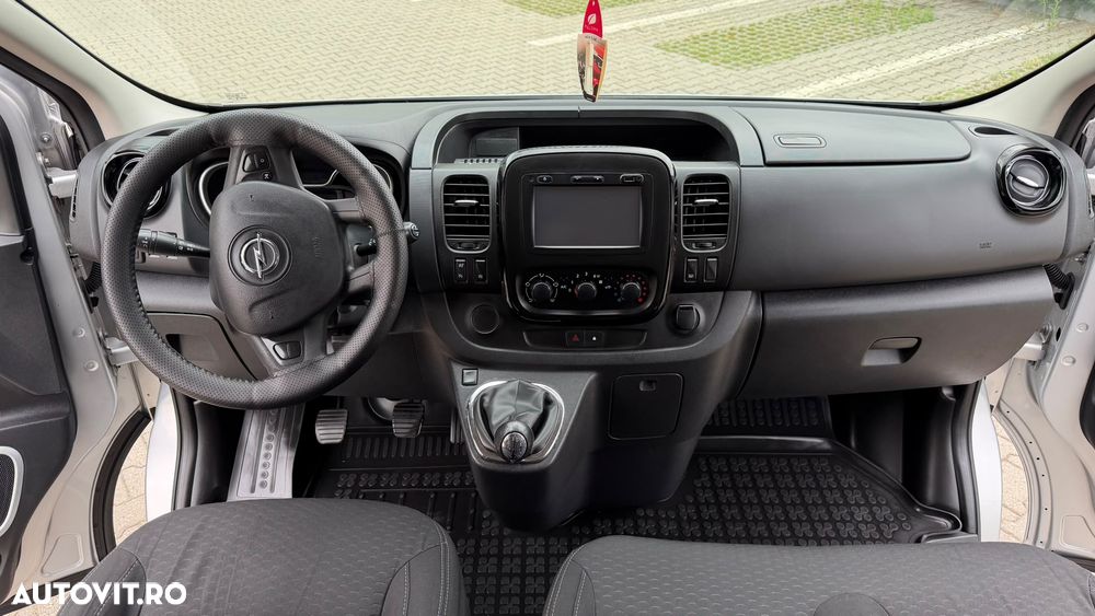 Opel Vivaro - 5