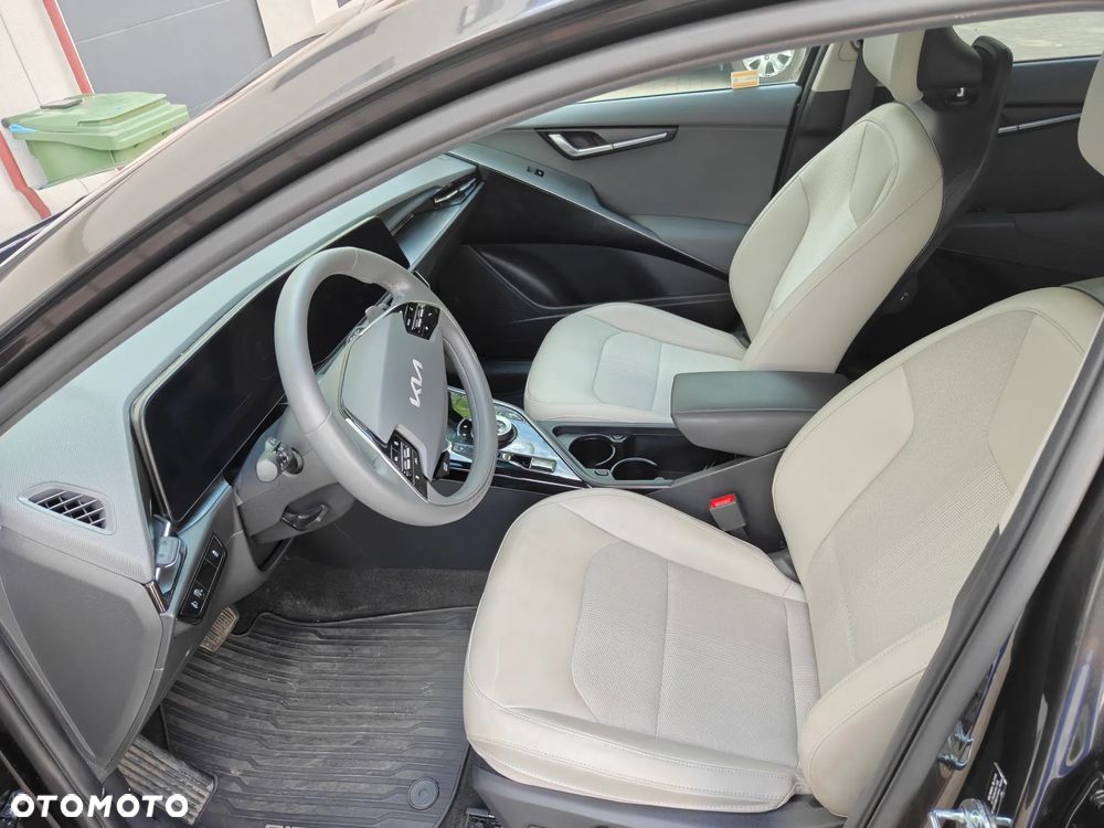 Kia Niro 64kWh L - 17