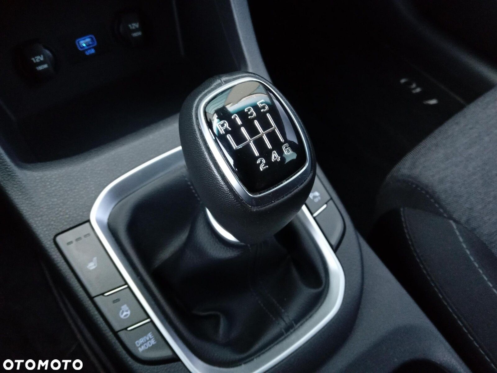 Hyundai i30 - 23