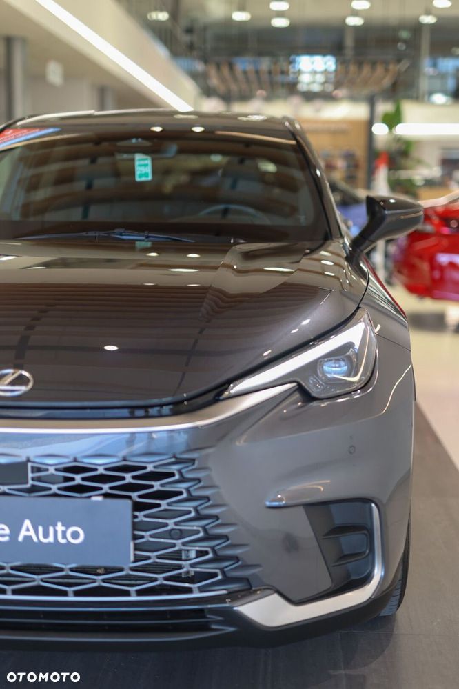 Lexus LBX 1.5 Hybrid Emotion - 12