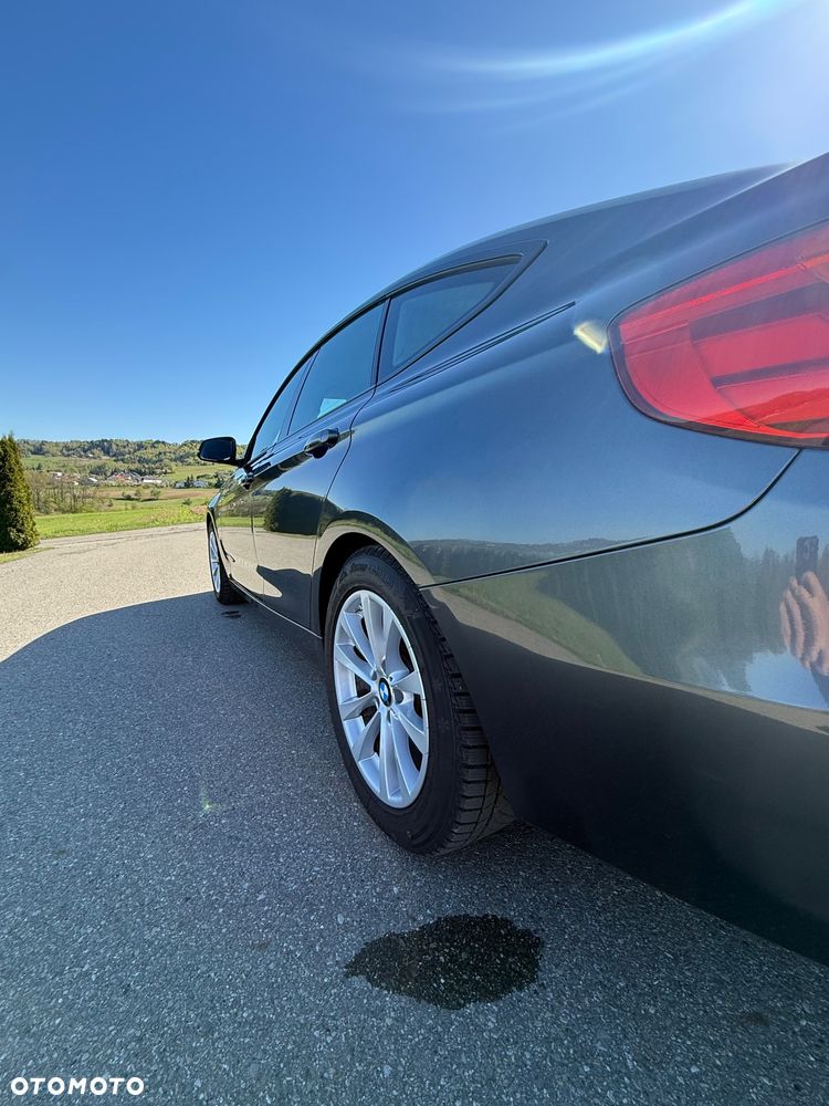 BMW 3GT 320d Sport Line - 12