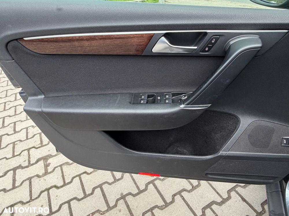 Volkswagen Passat 2.0 TDI BlueMotion Technology Highline - 31