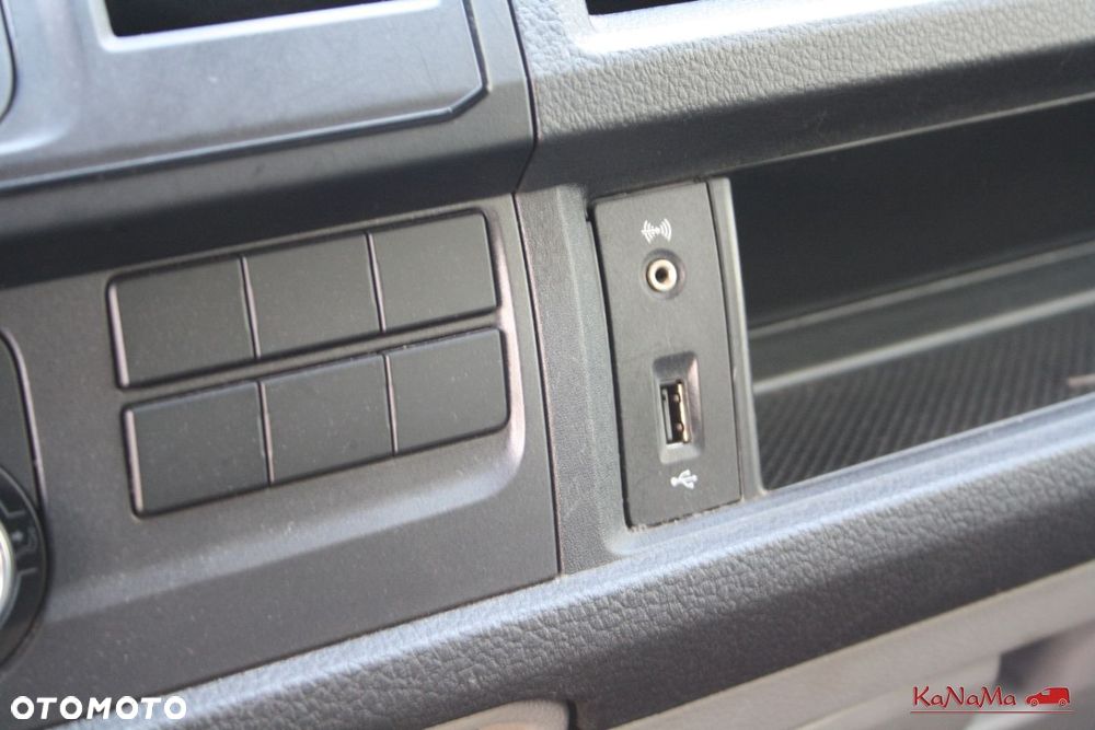 Volkswagen Transporter - 31