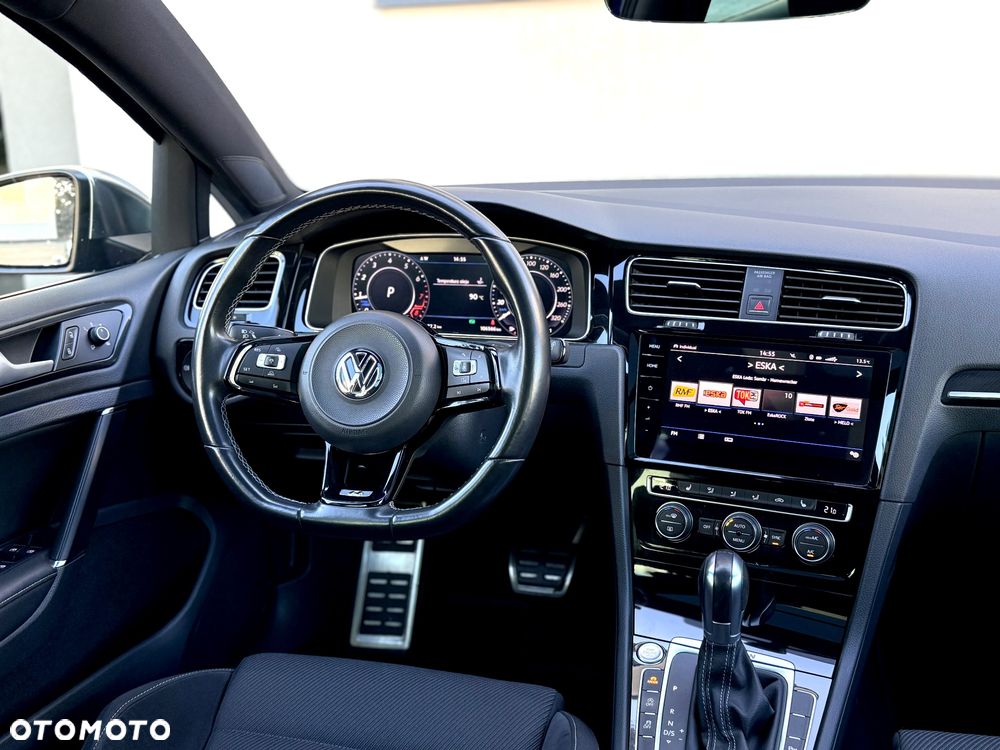 Volkswagen Golf - 21