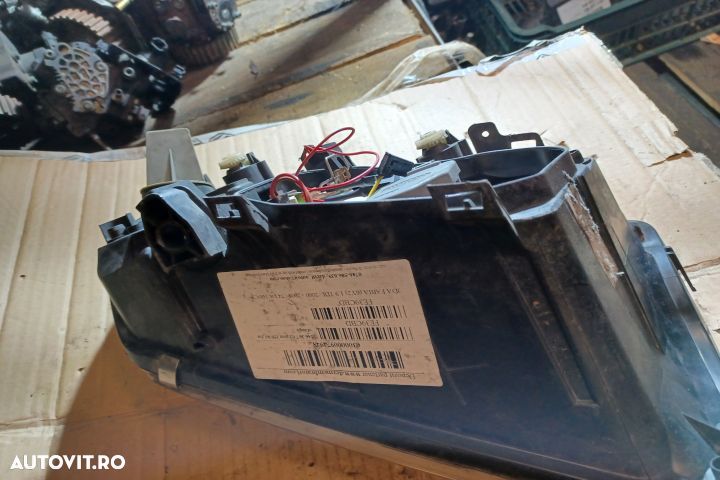 Far dreapta Skoda Fabia 6Y [1999 - 2004] Hatchback 5-usi 1.4 MT (75 h - 2