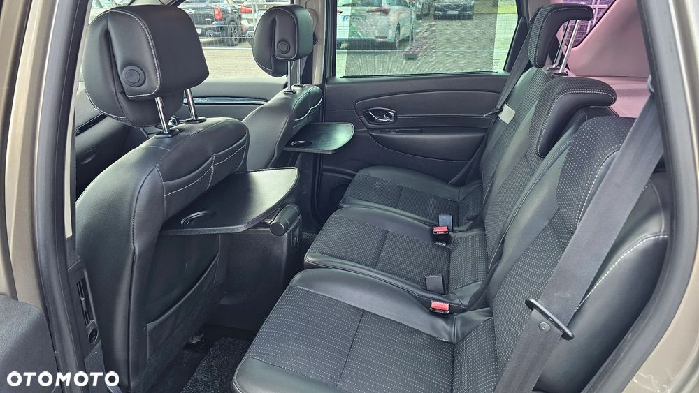 Renault Scenic 2.0 16V Privilege CVT Euro5 - 13