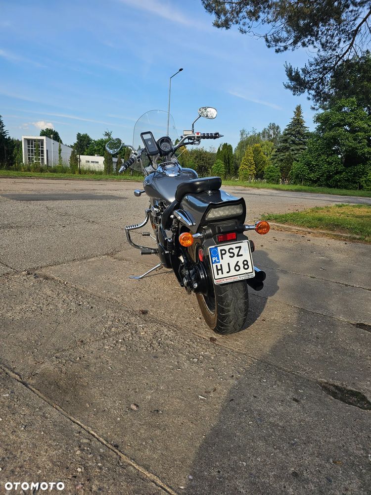 Suzuki Boulevard - 9