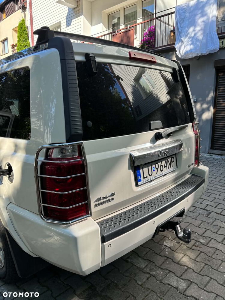 Jeep Commander 5.7 V8 Limited - 10