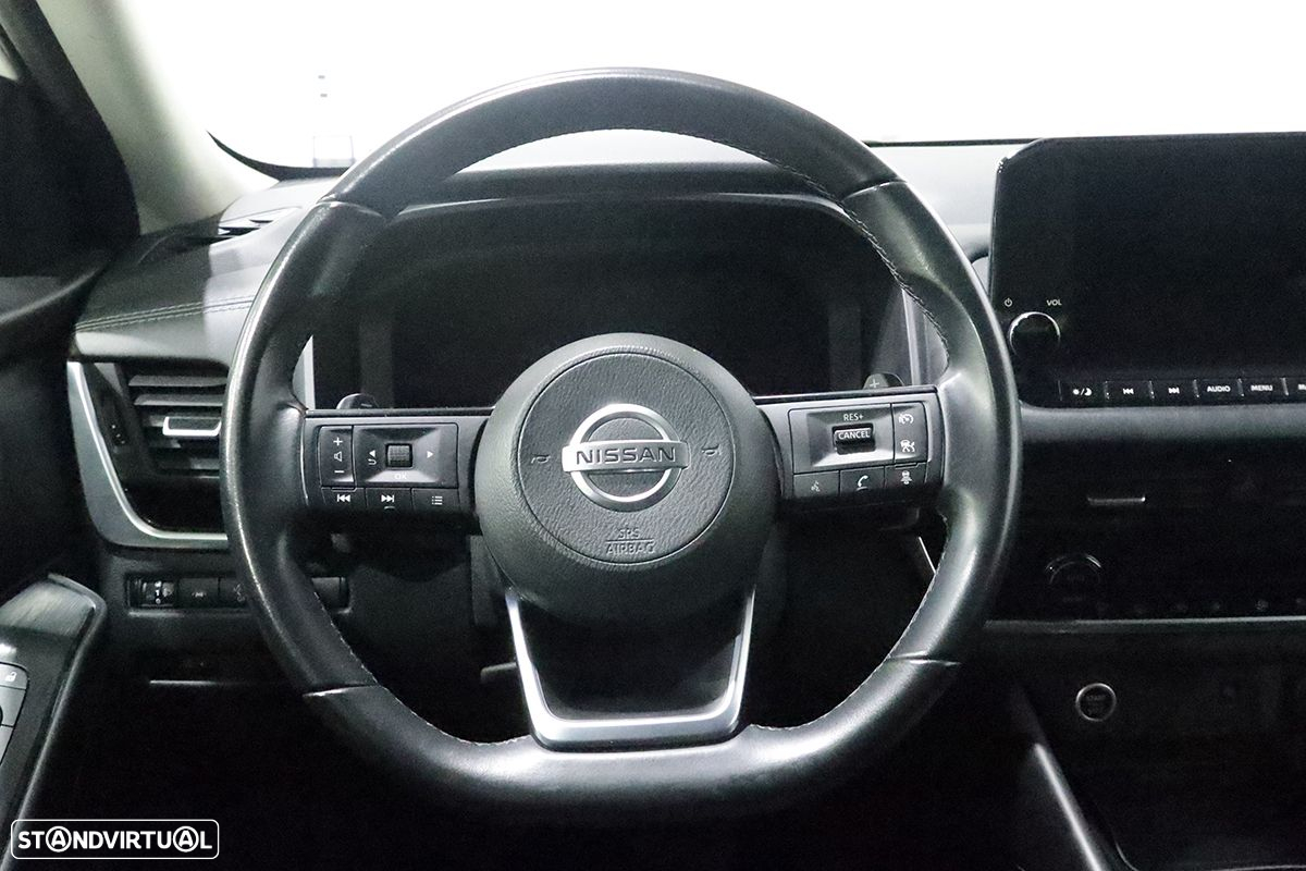 Nissan Qashqai 1.3 DIG-T N-Connecta Xtronic - 13