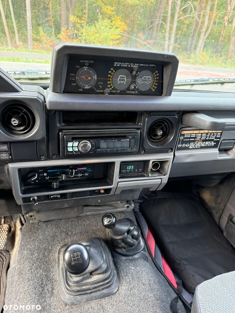 Toyota Land Cruiser LJ70 - 19