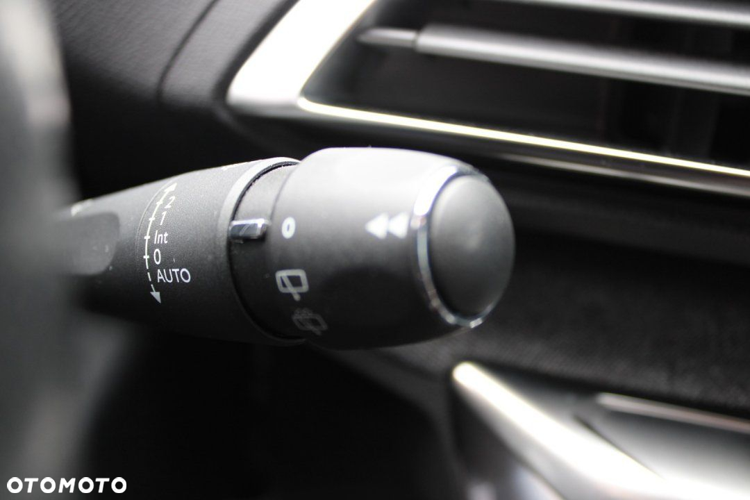 Peugeot 5008 - 32