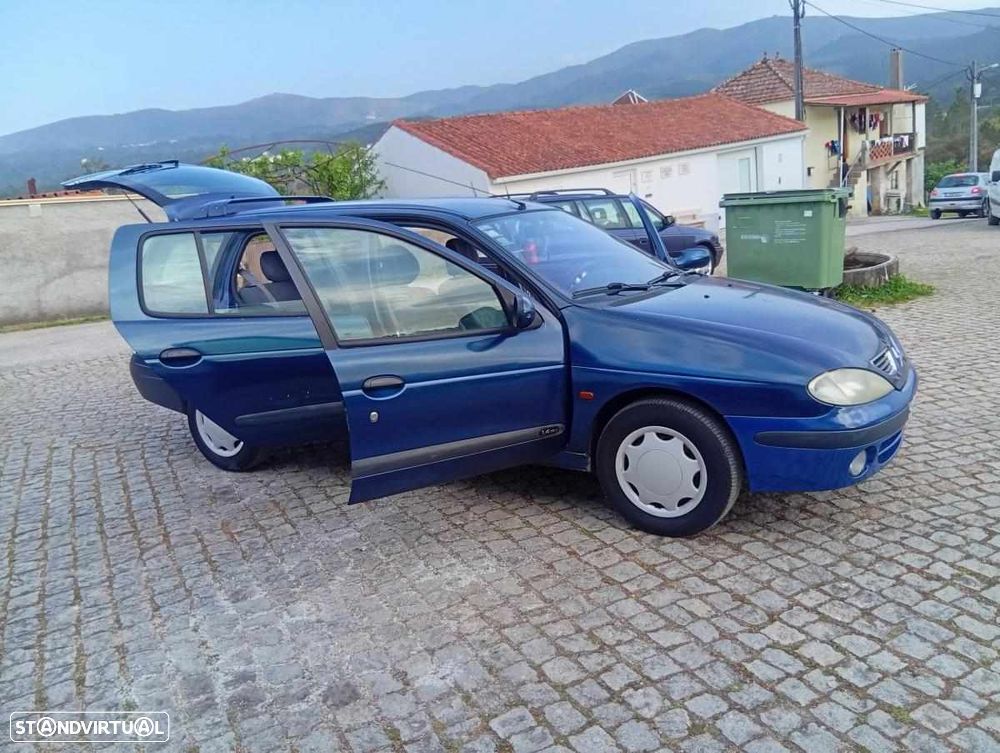 Renault Mégane Break 1.4 16V Air - 9