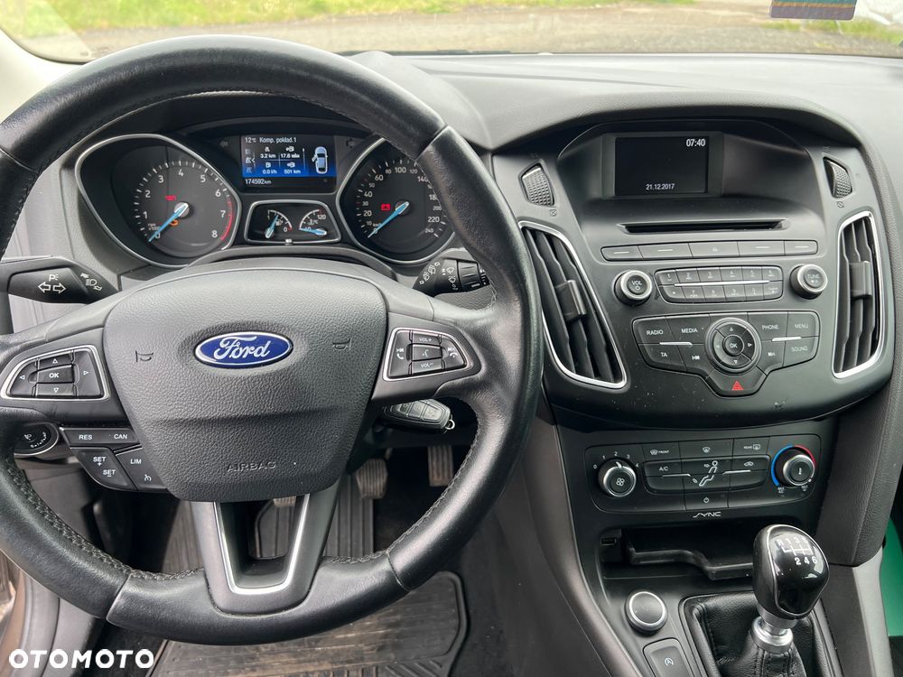 Ford Focus 1.0 EcoBoost Titanium ASS - 13
