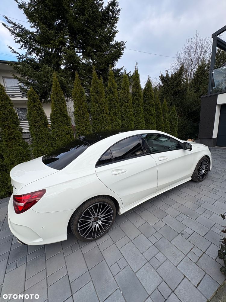 Mercedes-Benz CLA 220 4-Matic - 4