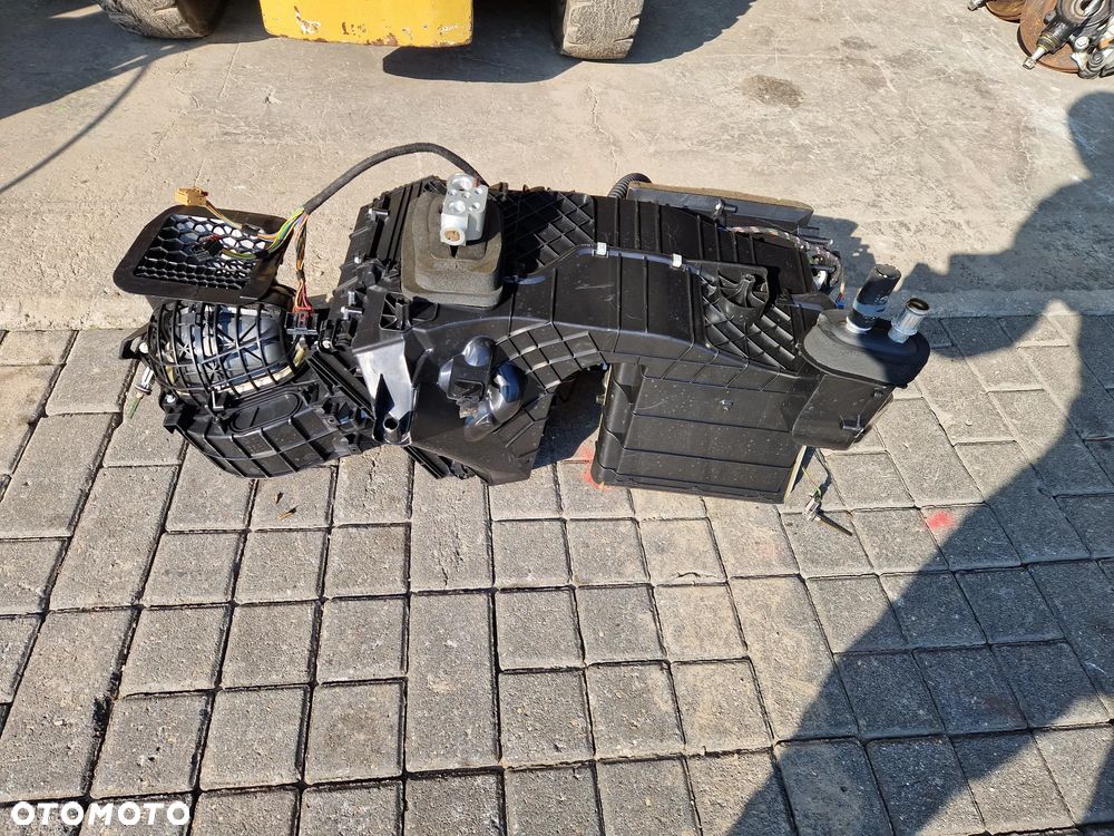 NAGRZEWNICA VW T6 2016r - 10