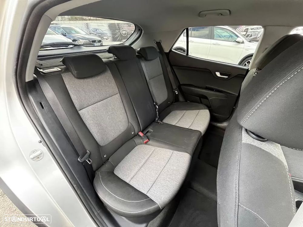 Kia Stonic 1.2 Dynamic - 29