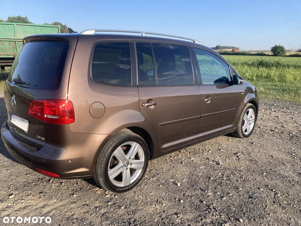 Volkswagen Touran - 5