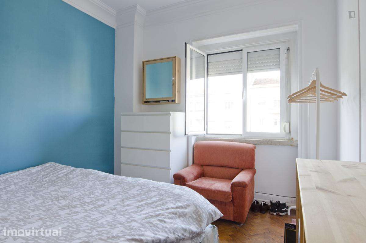Quarto - localizado em Roma-Areeiro Lisbon - Grande imagem: 5/21