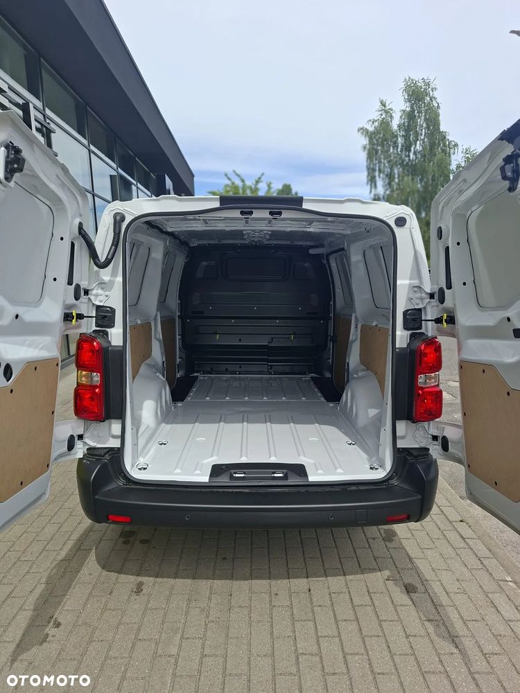 Opel Vivaro - 24