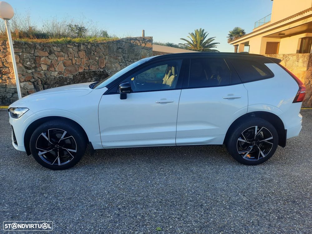 Volvo XC 60 2.0 B5 R-Design AWD - 3