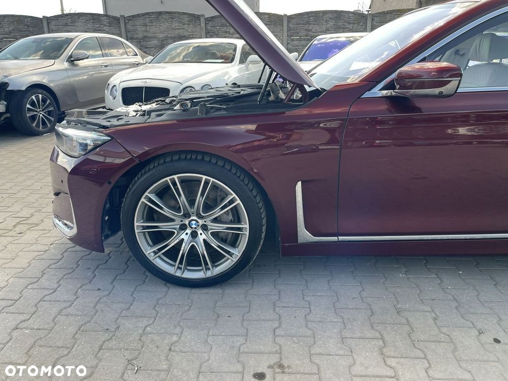 BMW Seria 7 750Li xDrive sport - 6