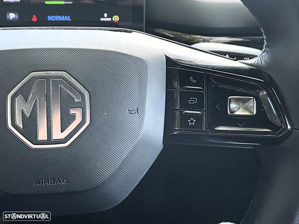 MG MG4 4 Luxury 64 kWh - 25