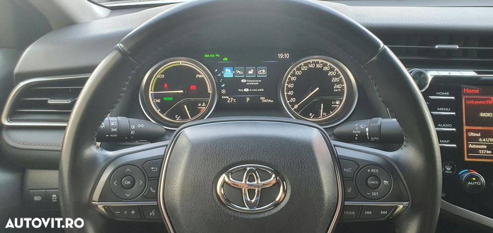 Toyota Camry 2.5 Exclusive - 29