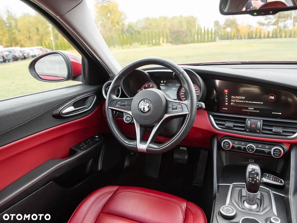 Alfa Romeo Giulia - 16