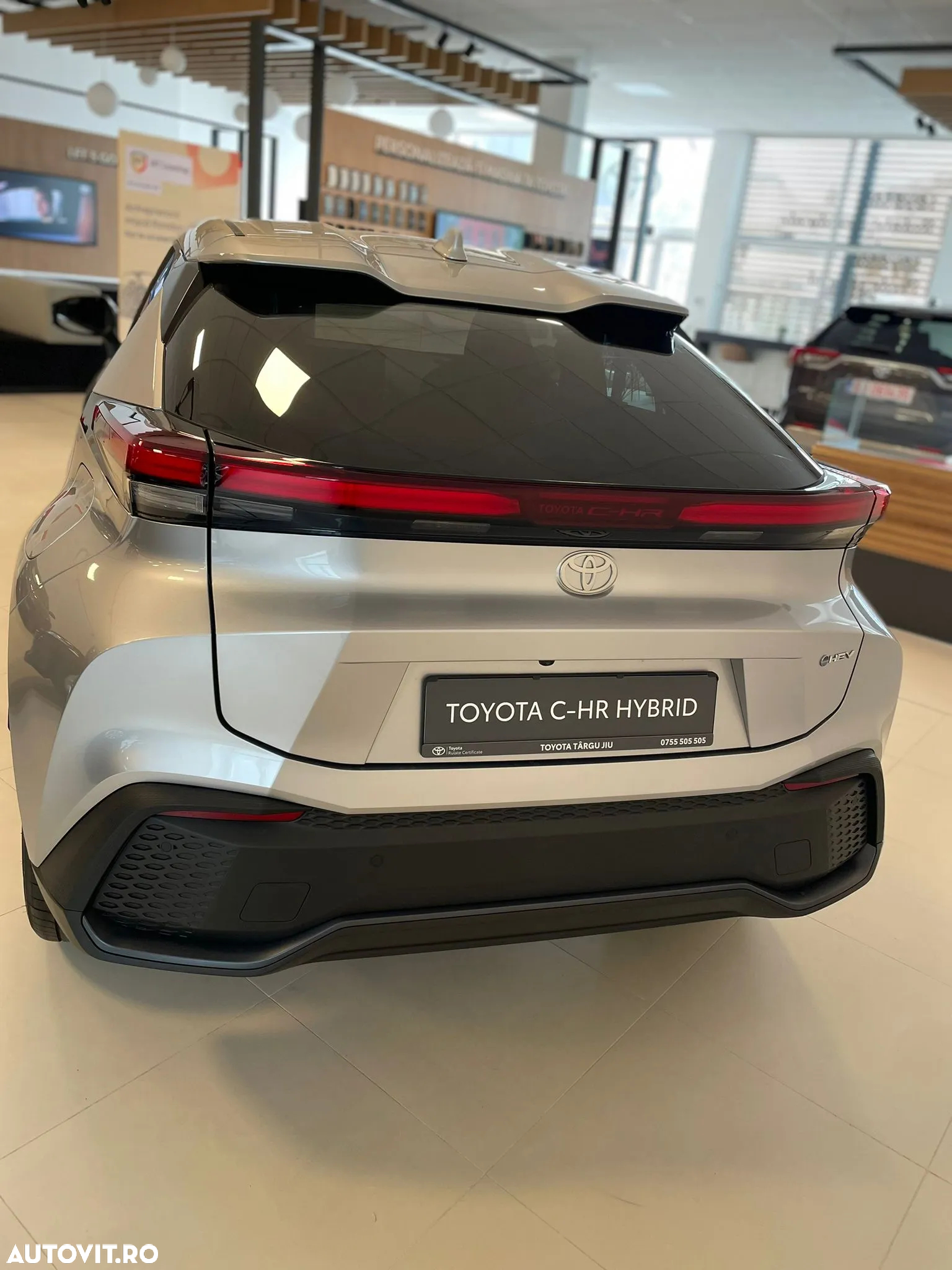 Toyota C-HR 2.0 HEV 197 CP 4x2 CVT Dynamic - 6