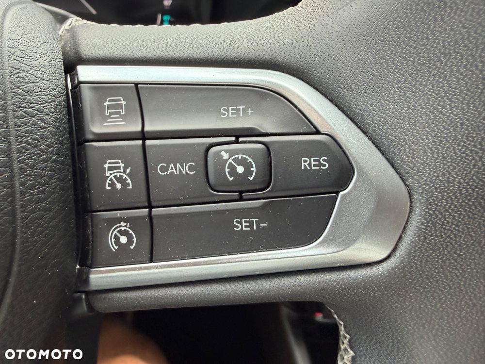Jeep Compass - 22