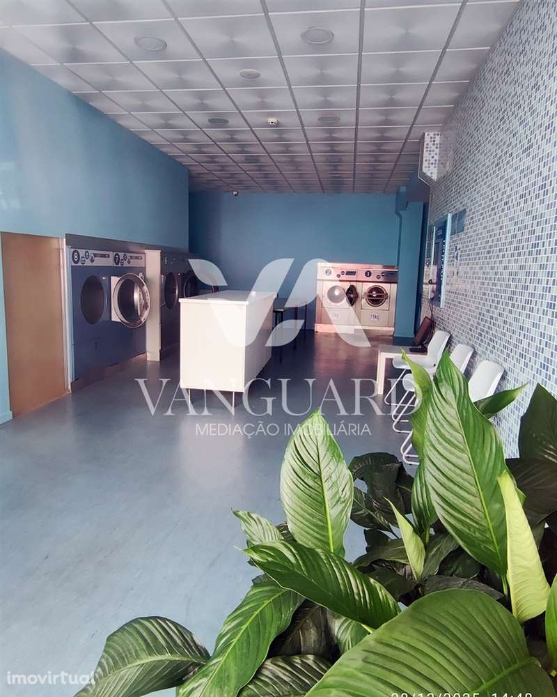 Loja Comercial - Arrendamento Póvoa de Varzim centro - Junto à Igreja - Grande imagem: 4/5