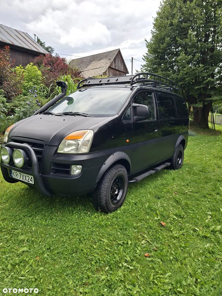 Hyundai H-1 Starex - 6