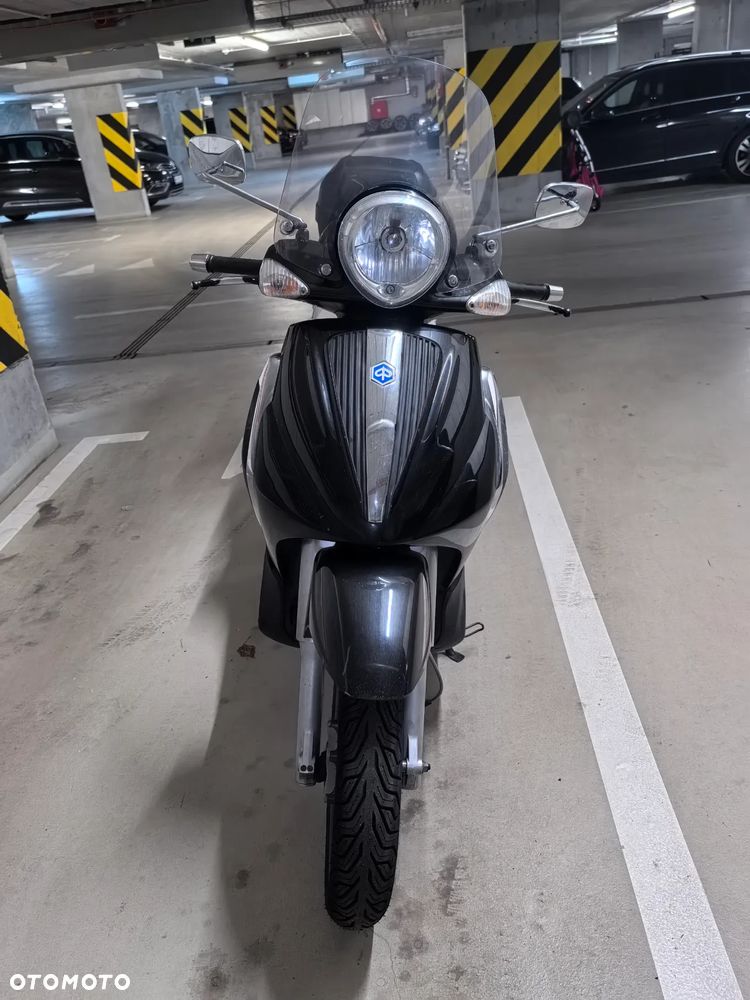 Piaggio Beverly - 11