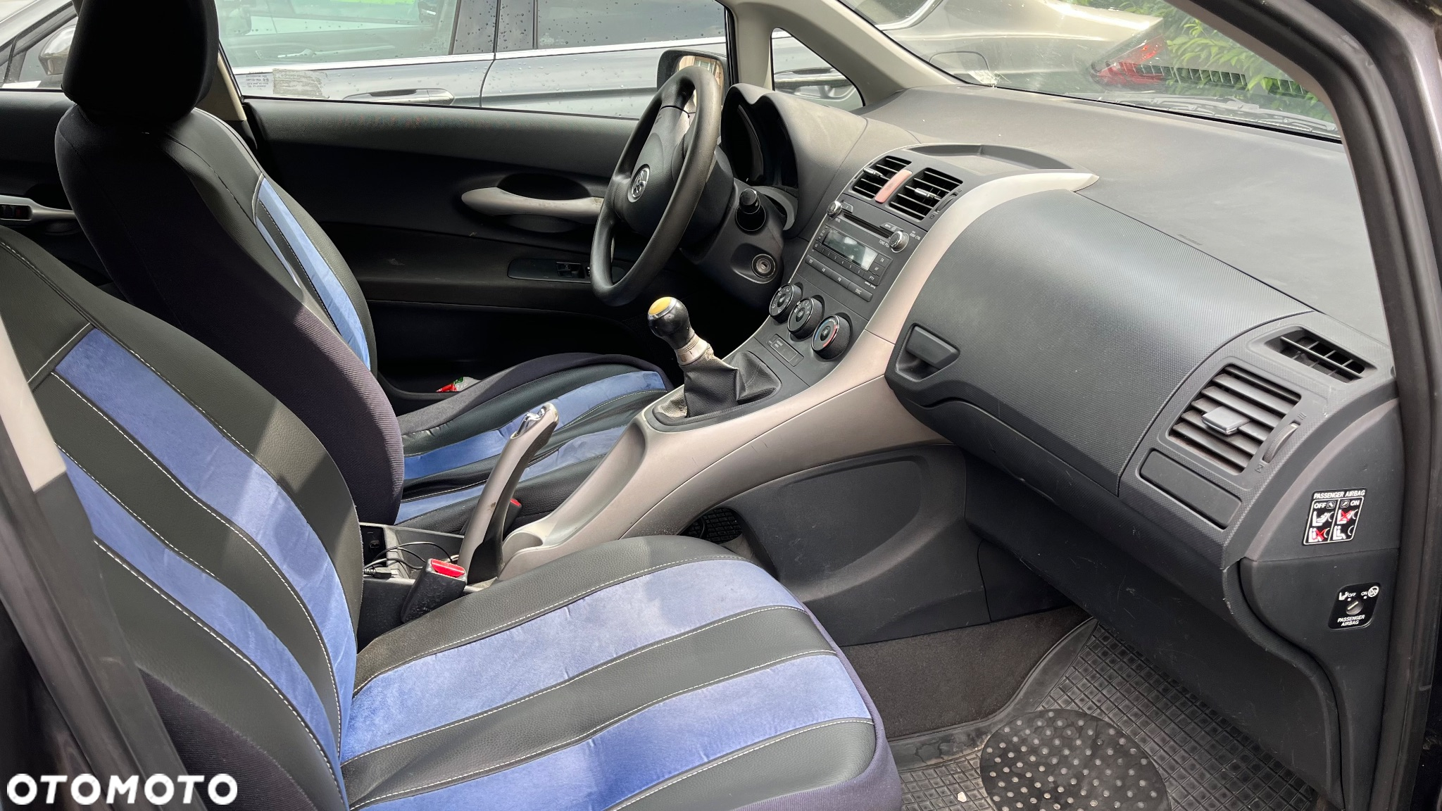 Toyota Auris 1.4 D-4D Luna - 4