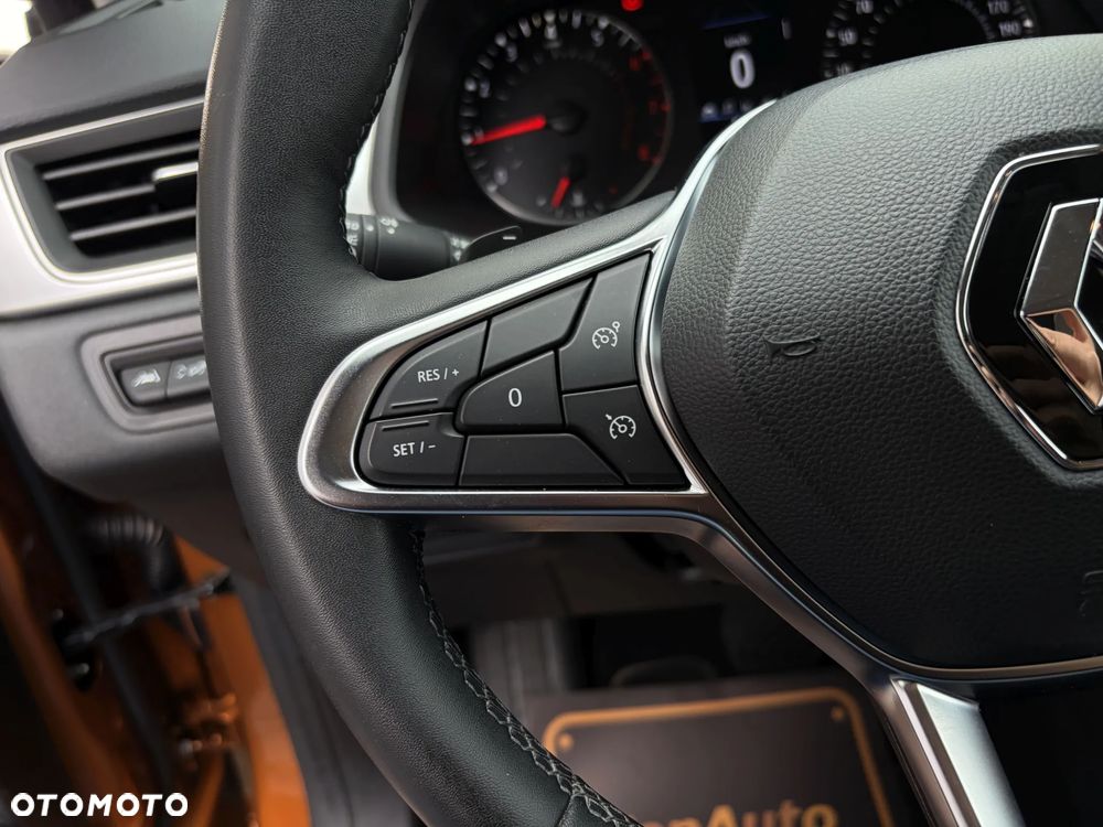 Renault Captur - 23