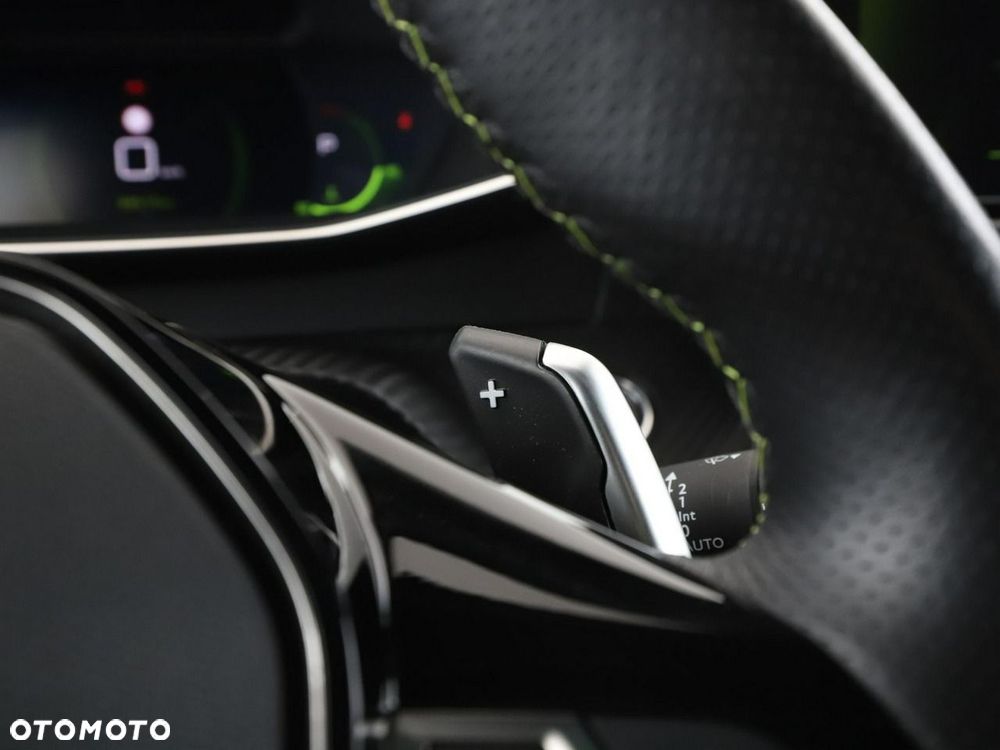 Peugeot 2008 1.2 PureTech GT Line S&S EAT8 - 34