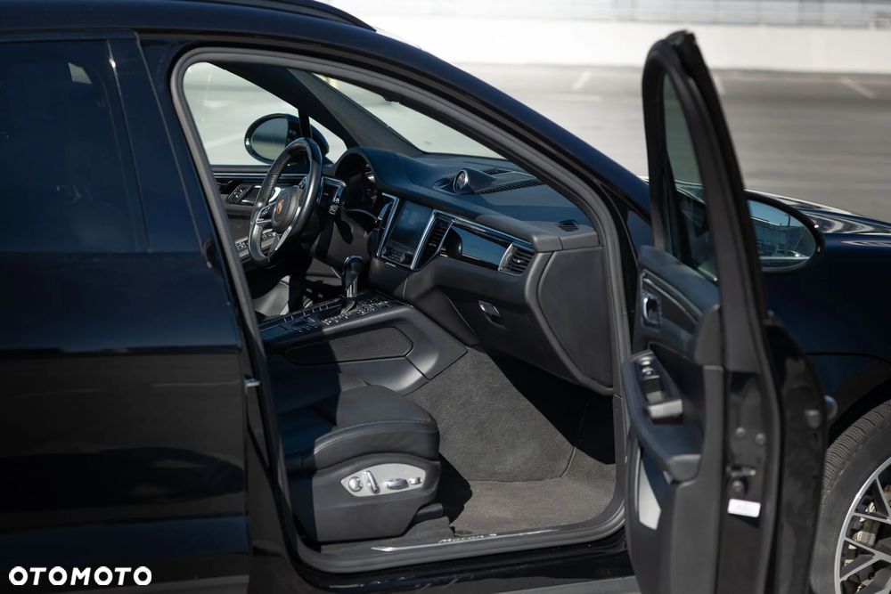 Porsche Macan S - 24