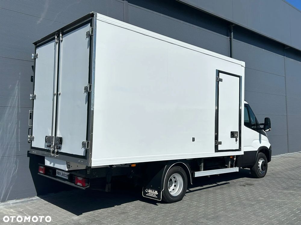 Iveco Daily 72C18 3.0 HPI Chłodnia Mroźnia 8 palet  **230V**Hakówka**Climatronic**Sprowadzony**2018R** - 4