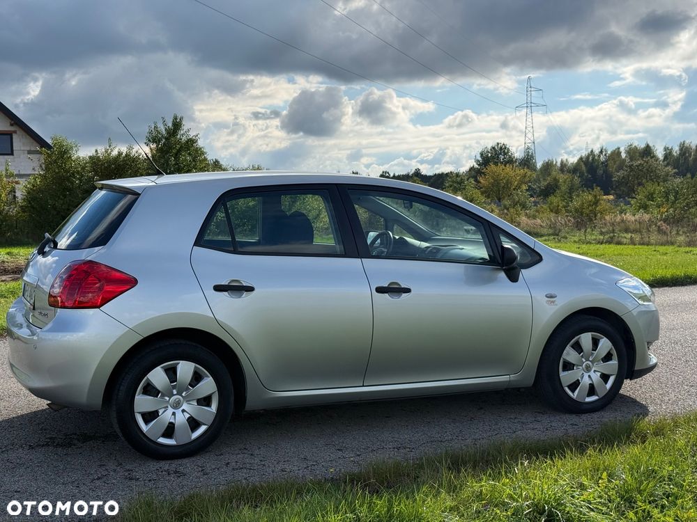 Toyota Auris - 5
