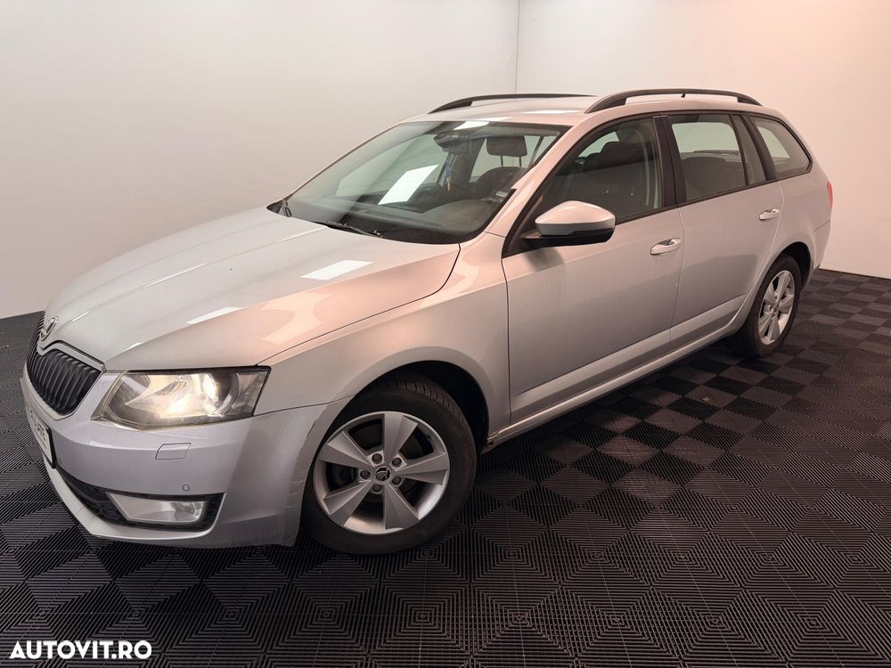 Skoda Octavia 2.0 TDI DSG Ambition - 2