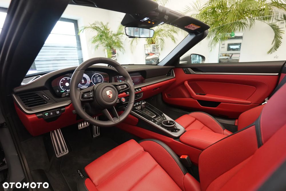 Porsche 911 Carrera S - 11